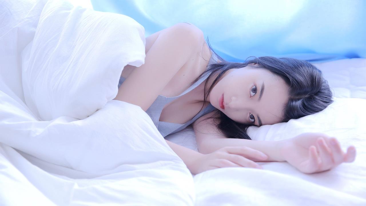 绿巨人秋葵黄瓜榴莲丝瓜香蕉: 让你的餐桌绽放出五彩斑斓的美味