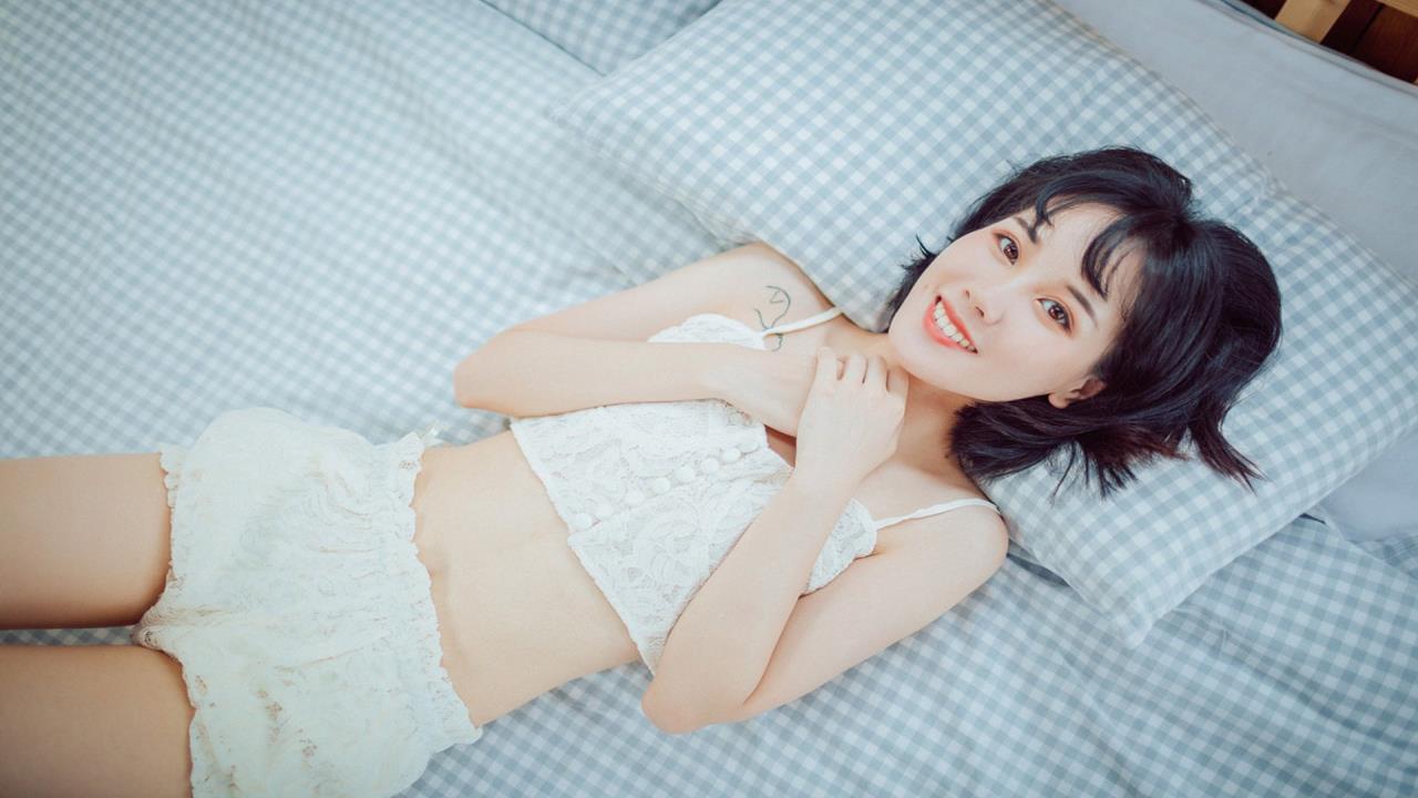 红色妖姬vk:  网络红人聚集地，社交新玩法