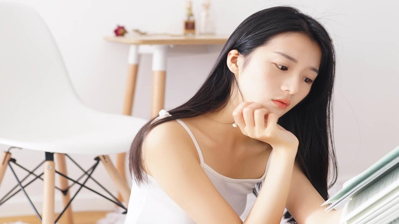 禁室培欲爱的俘虏:  权力与禁忌的缠绵